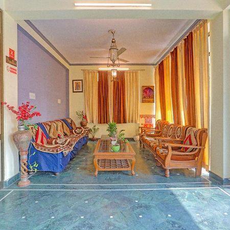 Super Collection O Bani Park Near Collectorate Circle Formerly Anuja Palace 斋浦尔 外观 照片